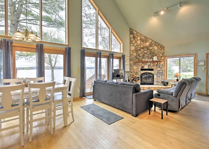 Cozy Dam Lake Escape W/ Dock, Yard & Water Access!