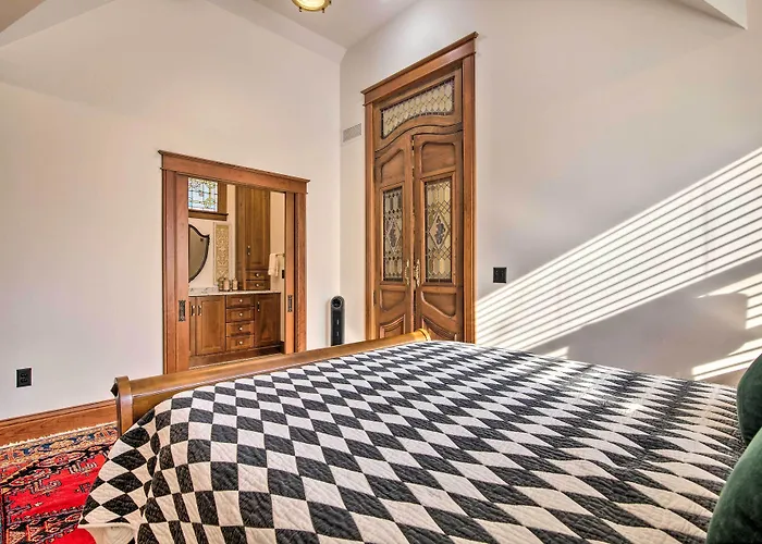 Historic Guest House On Castle Kimble Estate!