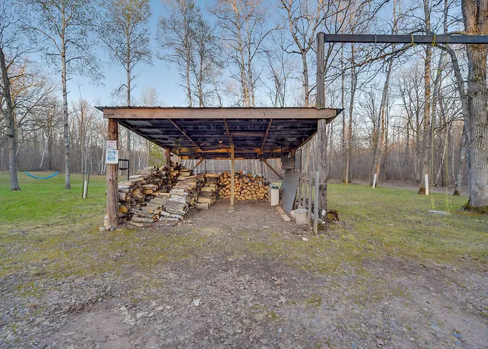 Cozy Birchwood Retreat On Utv Trail W/ Hot Tub!