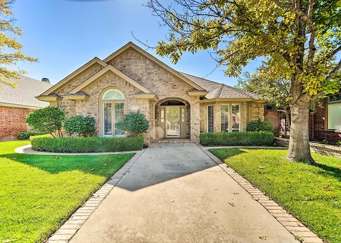 Lubbock Home W/ Patio ~ 6 Mi To Texas Tech!