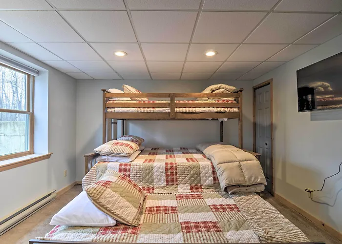 Secluded Gaylord Cabin W/ Deck, Fire Pit & Grill!