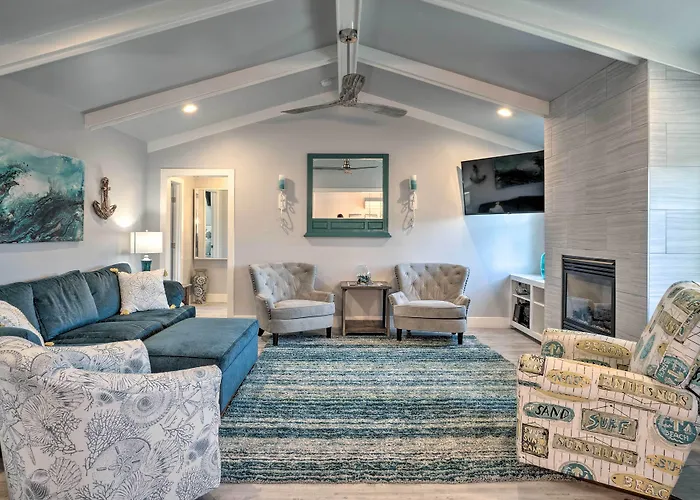 Coastal Getaway By Pebble Beach & Redwoods!