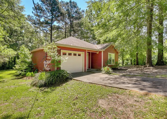 Charming Abbeville Home W/ Private Boat Dock!