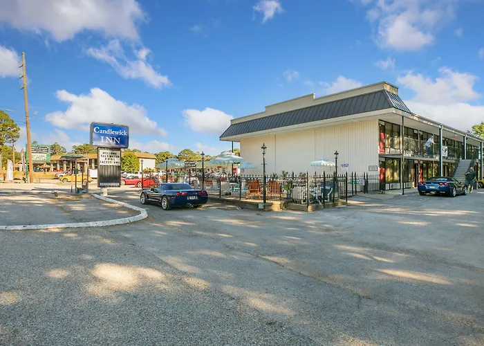Candlewick Inn And Suites
