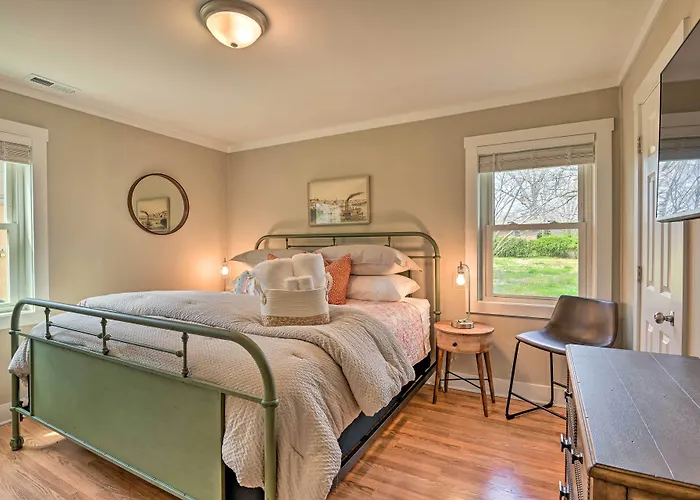 Cozy Murfreesboro Home W/ Furnished Patio!