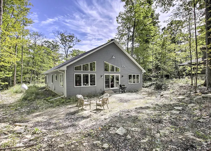 Door County Family Home: 3 Mi Whitefish Dunes