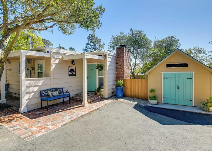 Vacation Rental Home ~ 1 Mi To Carmel Beach!