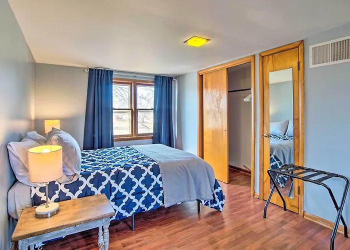 Quiet Family Home - 12 Miles To Pomona State Park!