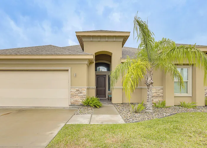 Laguna Vista Resort-Style Home, Private Pool & Spa