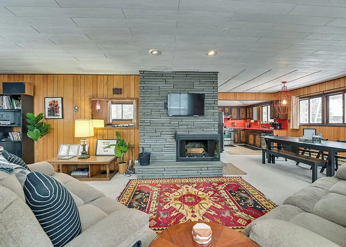 North Creek Chalet W/ Fire Pit Near Gore Mountain!
