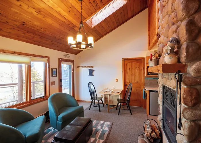 Heart Of Superior Lake Cabin: 15 Mi To Lutsen Mtn!
