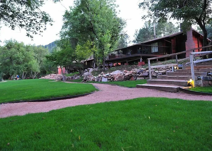 Kohl'S Ranch Lodge