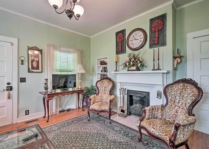 Historic Sparta Home Near Waterfalls & Hikes!