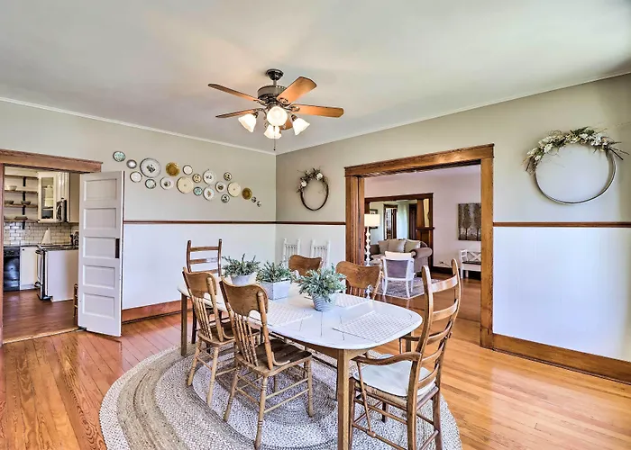 Historic Mountain Home Haven W/ Large Yard!