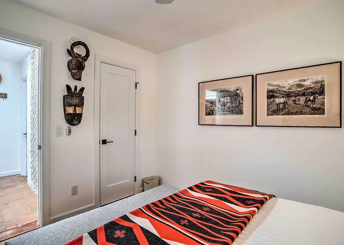 Modern Condo W/ Santa Fe Charm 1 Mi To Plaza