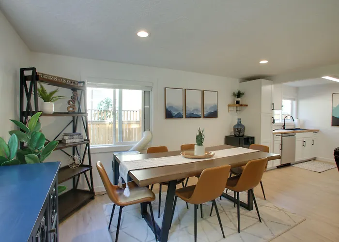 Cozy Coeur D'Alene Getaway W/ Fire Pit, Near Dtwn