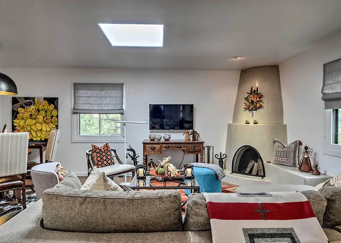 Modern Condo W/ Santa Fe Charm 1 Mi To Plaza
