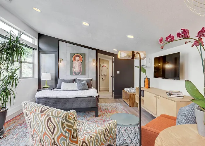 Stylish & Modern Boise Studio W/ Foothills Views!
