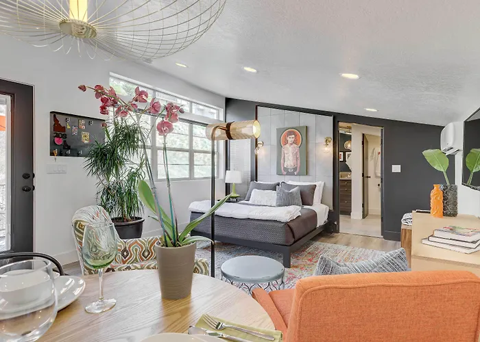 Stylish & Modern Boise Studio W/ Foothills Views!