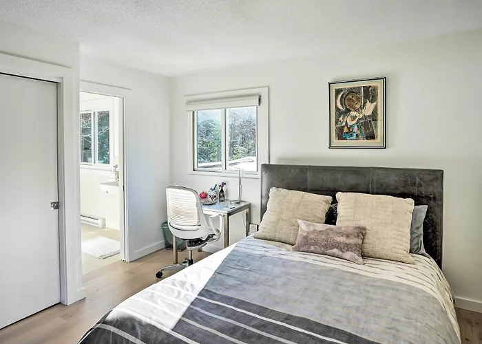 Lakefront Otis Home W/ Stunning Views & Boats!