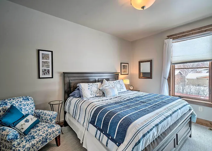 Main St Bozeman Condo - Walk To Parks & Eateries!