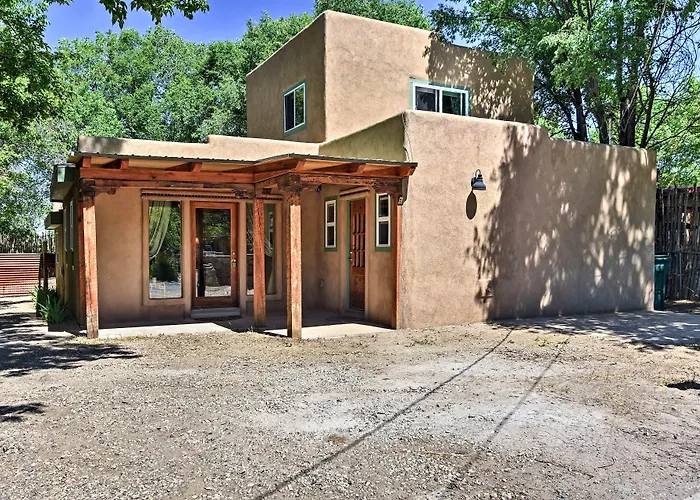 Cozy Home W/ Media Room: Short Walk To Taos Plaza!