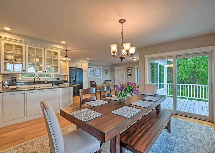 Lovely Waterfront Owls Head Home W/ Own Beach