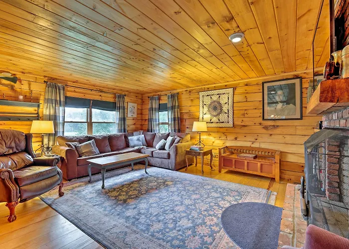 Jacksonville Cabin W/ Wraparound Deck & Views