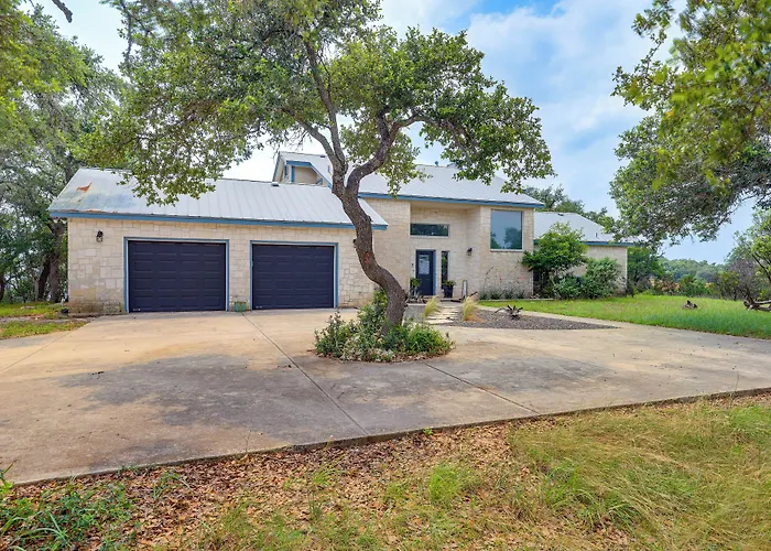 Modern Fischer House W/ Deck, Fire Pit & Hot Tub!