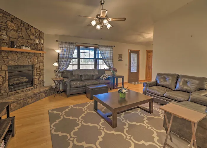 Secluded Marble Falls Family Home W/ Mtn Views!