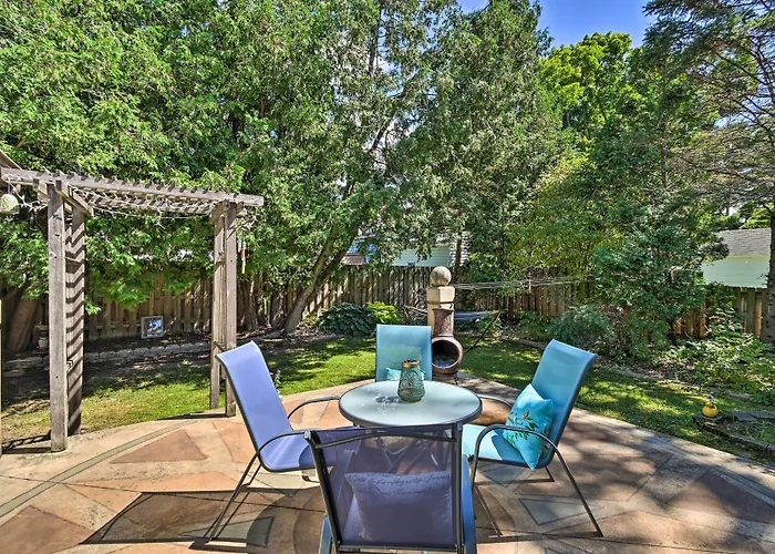 Modern Home W/ Backyard, 1 Mi To Dtwn Sturgeon Bay