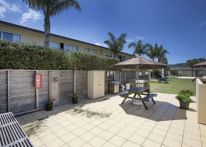 Palm Pacific Resort & Motel
