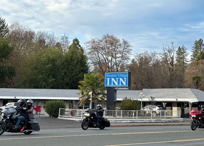 Western Village Inn-Newly Renovated