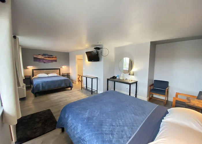 Aircrest Motel