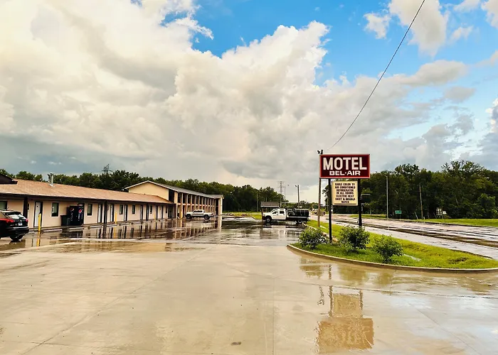 Bel Air Motel