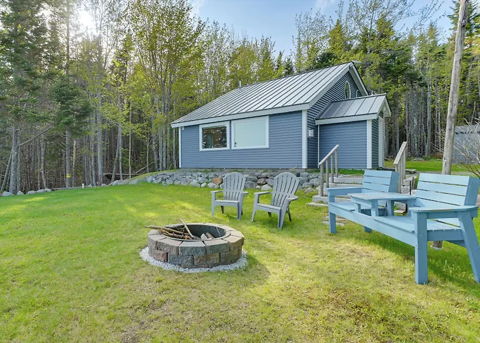 Waterfront Roque Bluffs Hideaway W/ Private Beach