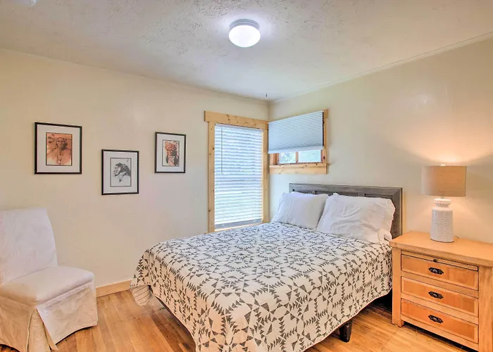 Well-Appointed Fruita Townhome: Hike & Bike Nearby