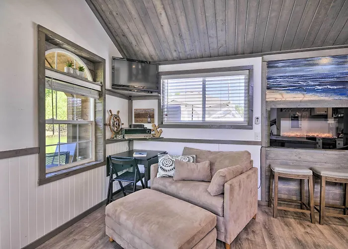 Floating Home On Columbia River W/ Provided Kayaks