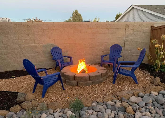 Bend Home W/ Patio + Fire Pits < 3 Mi To Dtwn