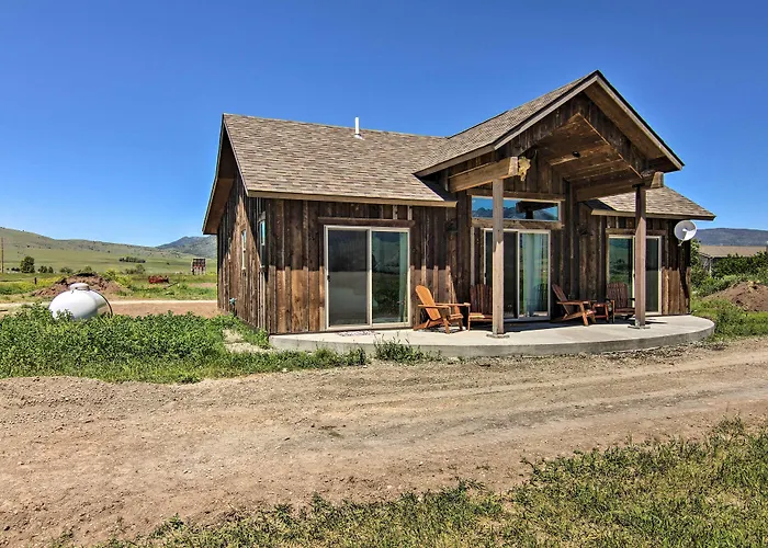 Peaceful Mtn Retreat ~ 43 Mi To Yellowstone!