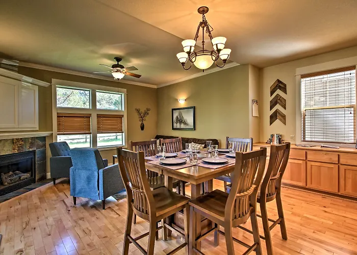 Redmond House W/ Community Amenities Access
