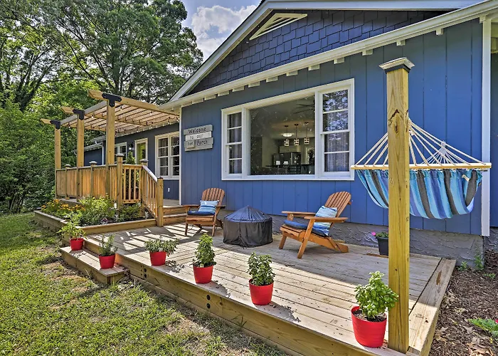 Family-Friendly Escape ~ 6 Mi To City Center!