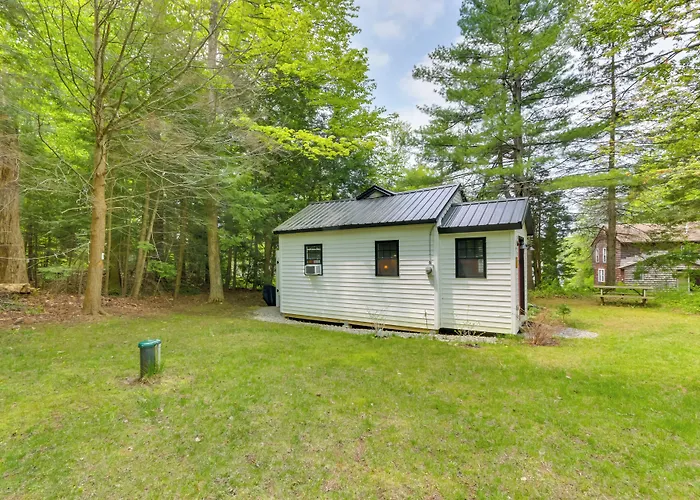 East Otis Vacation Rental W/ Private Deck & Bbq!