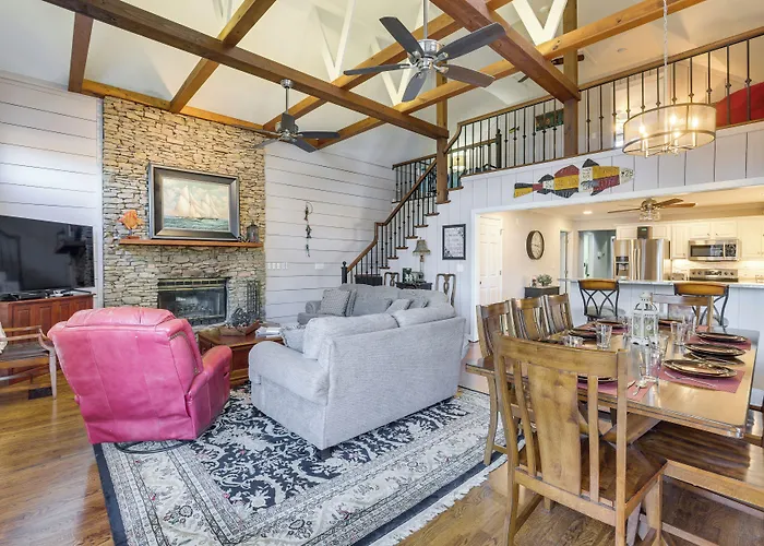 Waterfront Lay Lake Retreat W/ Dock & 3 Piers!