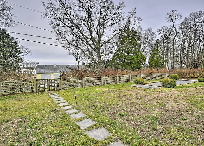 Shelter Island Retreat W/ Outdoor Pool!
