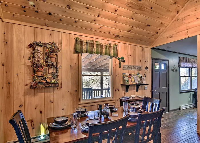 'Nature'S Retreat' W/ Hot Tub: 7 Mi To Bryson City