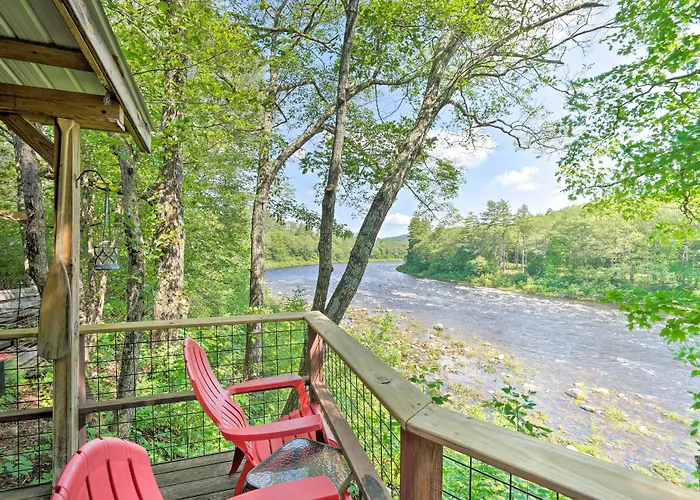 Adirondack Mountains Cottage Near Gore Mountain!