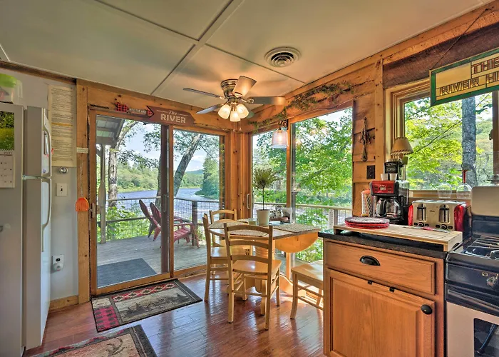 Adirondack Mountains Cottage Near Gore Mountain!
