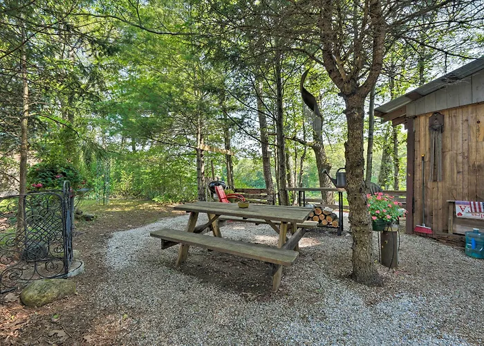 Adirondack Mountains Cottage Near Gore Mountain!