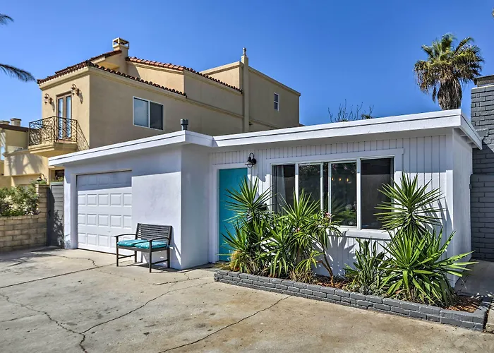 Remodeled Ventura Beach Home With Yard & Fire Pit!